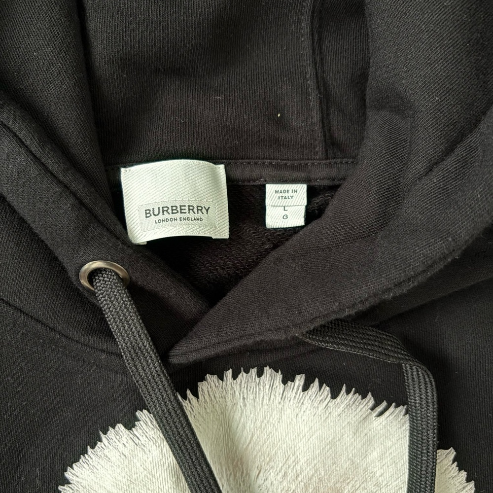 Burberry Men’s Gorilla Logo Hoddie‎ - Picture 6 of 8